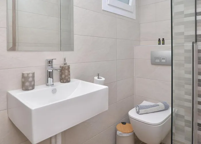 Aparthotel Sunshine 3*