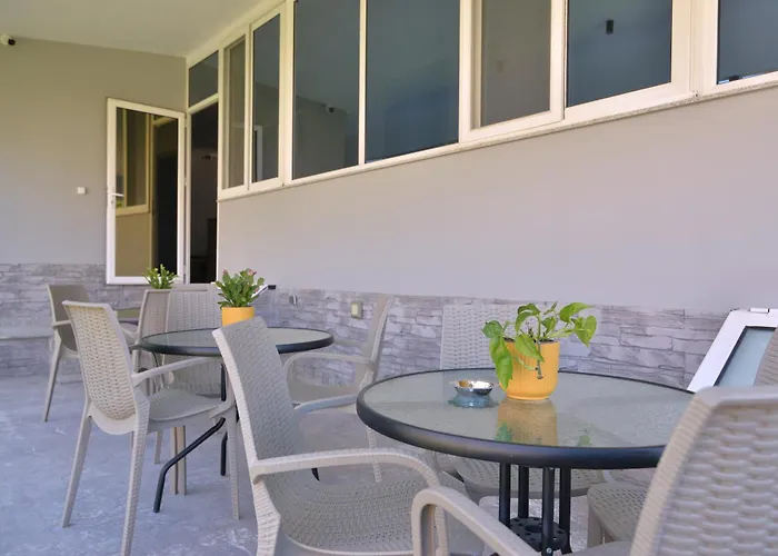 Sunshine Aparthotel 3*